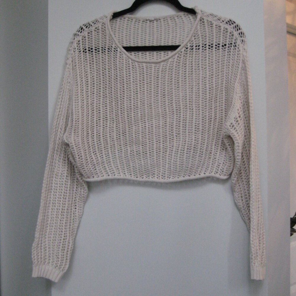 Cropped Urban Outfitters long sleeve top